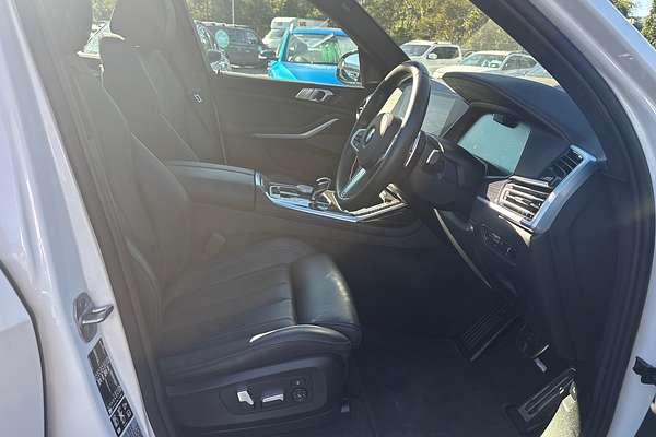 2022 BMW X7 xDrive30d G07