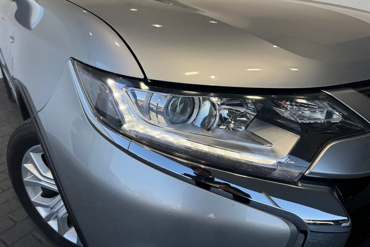 2020 Mitsubishi Outlander ES ZL