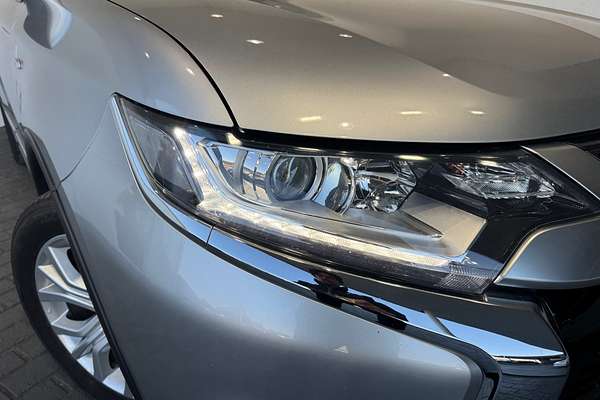 2020 Mitsubishi Outlander ES ZL
