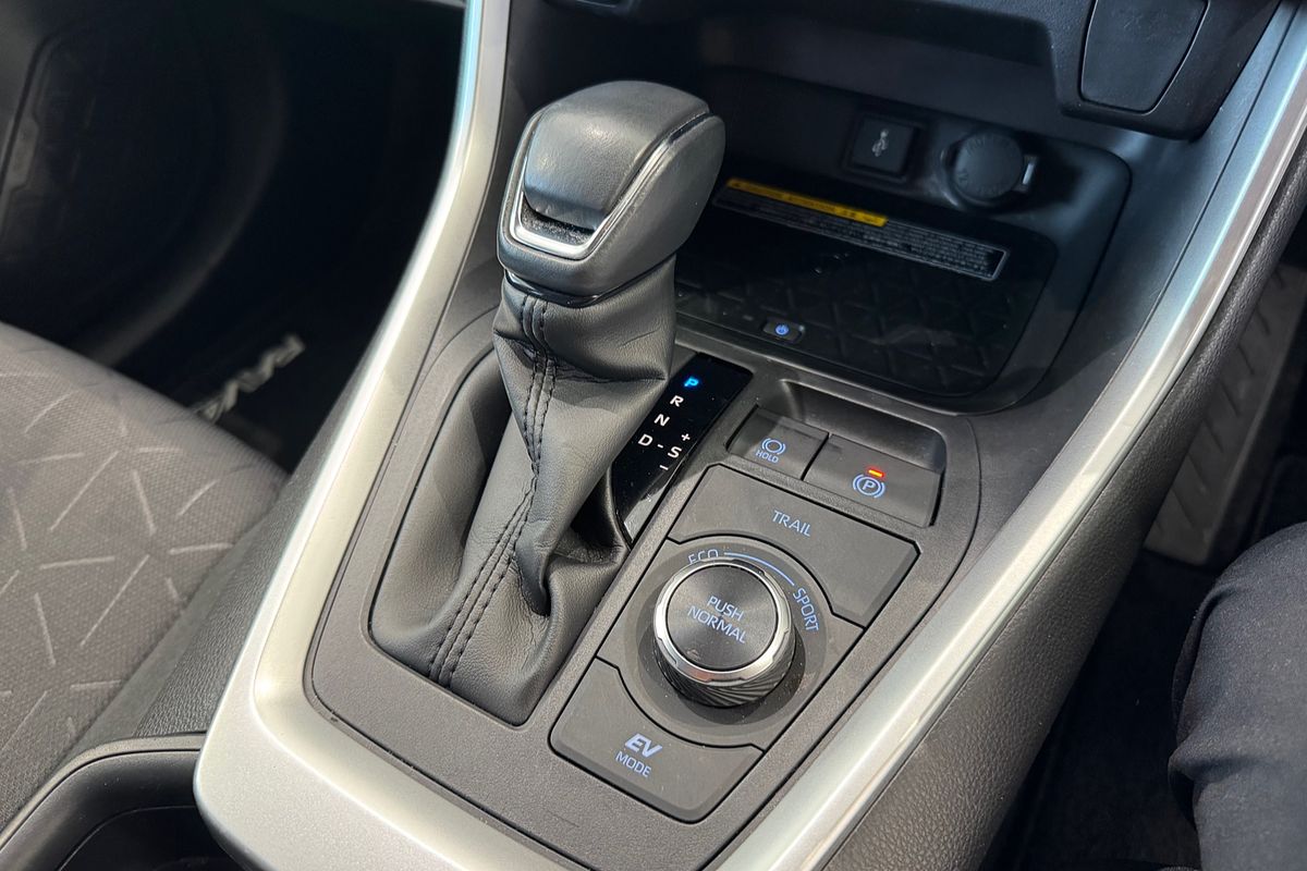 2021 Toyota RAV4 GXL AXAH54R