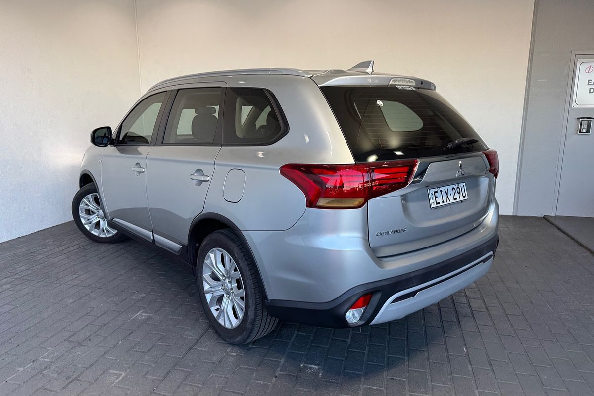 2020 Mitsubishi Outlander ES ZL