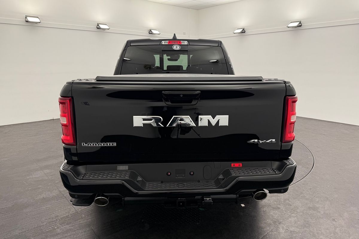 2025 RAM 1500 Laramie Sport Hurricane SO RamBox DT 4X4 SWB