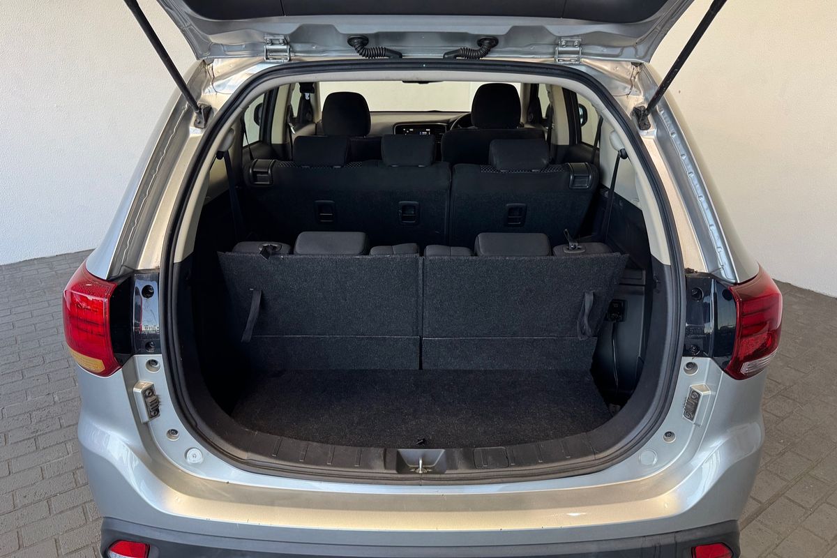 2020 Mitsubishi Outlander ES ZL