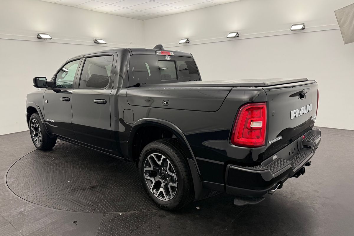 2025 RAM 1500 Laramie Sport Hurricane SO RamBox DT 4X4 SWB