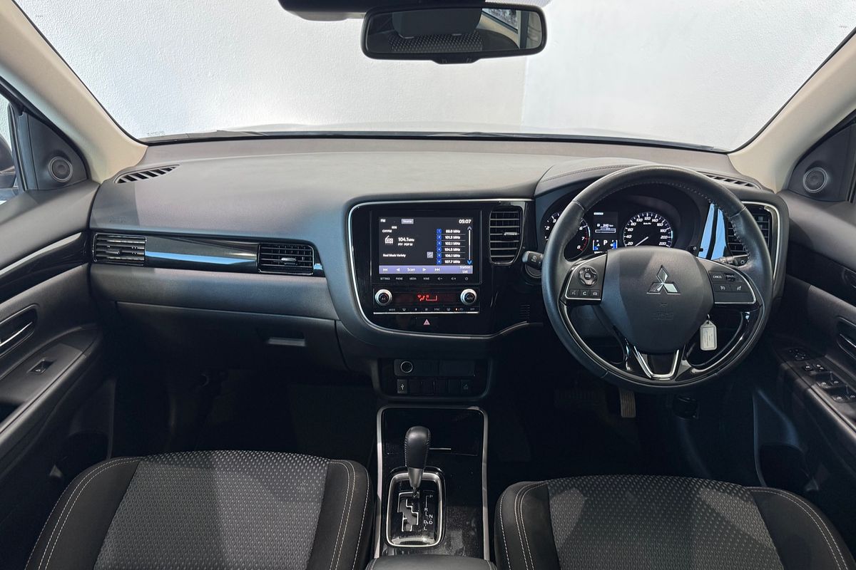 2020 Mitsubishi Outlander ES ZL