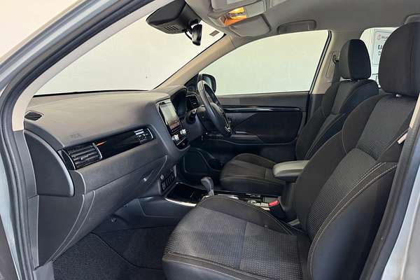 2020 Mitsubishi Outlander ES ZL
