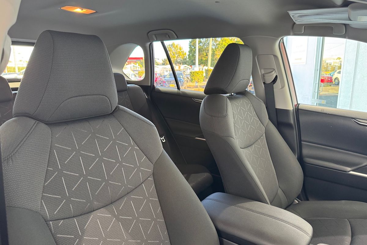 2021 Toyota RAV4 GXL AXAH54R