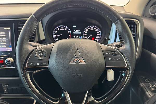 2020 Mitsubishi Outlander ES ZL