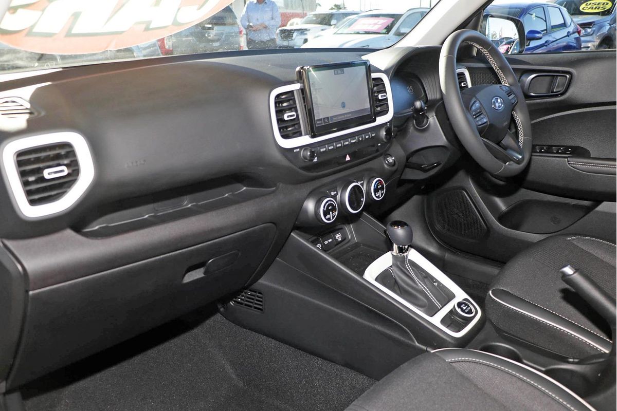 2024 Hyundai Venue Elite QX.V5