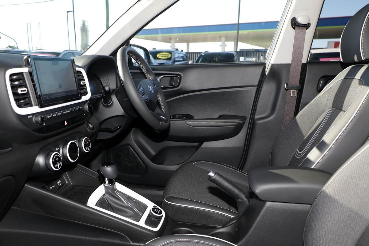 2024 Hyundai Venue Elite QX.V5