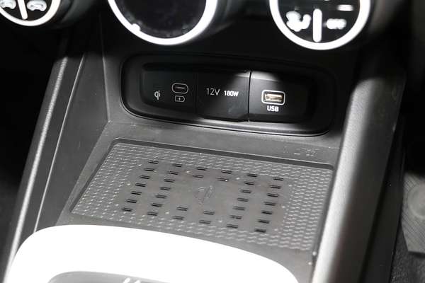 2024 Hyundai Venue Elite QX.V5