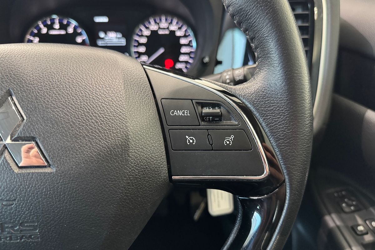 2020 Mitsubishi Outlander ES ZL
