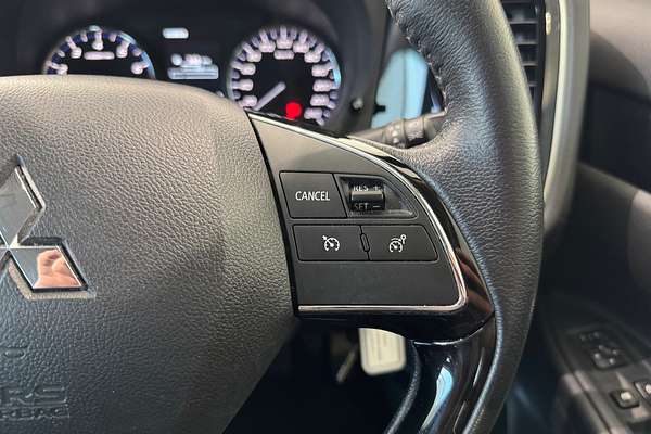 2020 Mitsubishi Outlander ES ZL