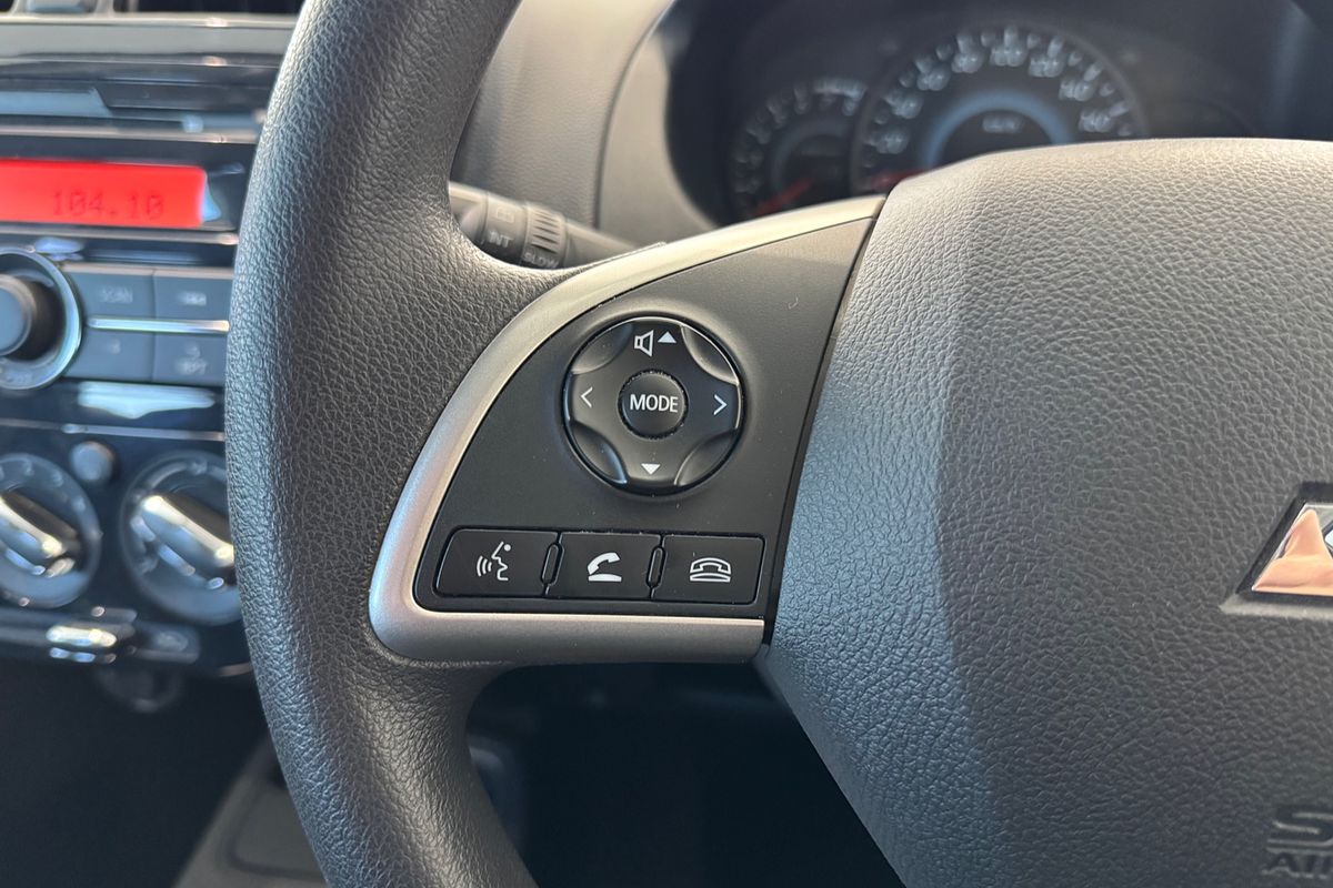 2018 Mitsubishi Mirage ES LA