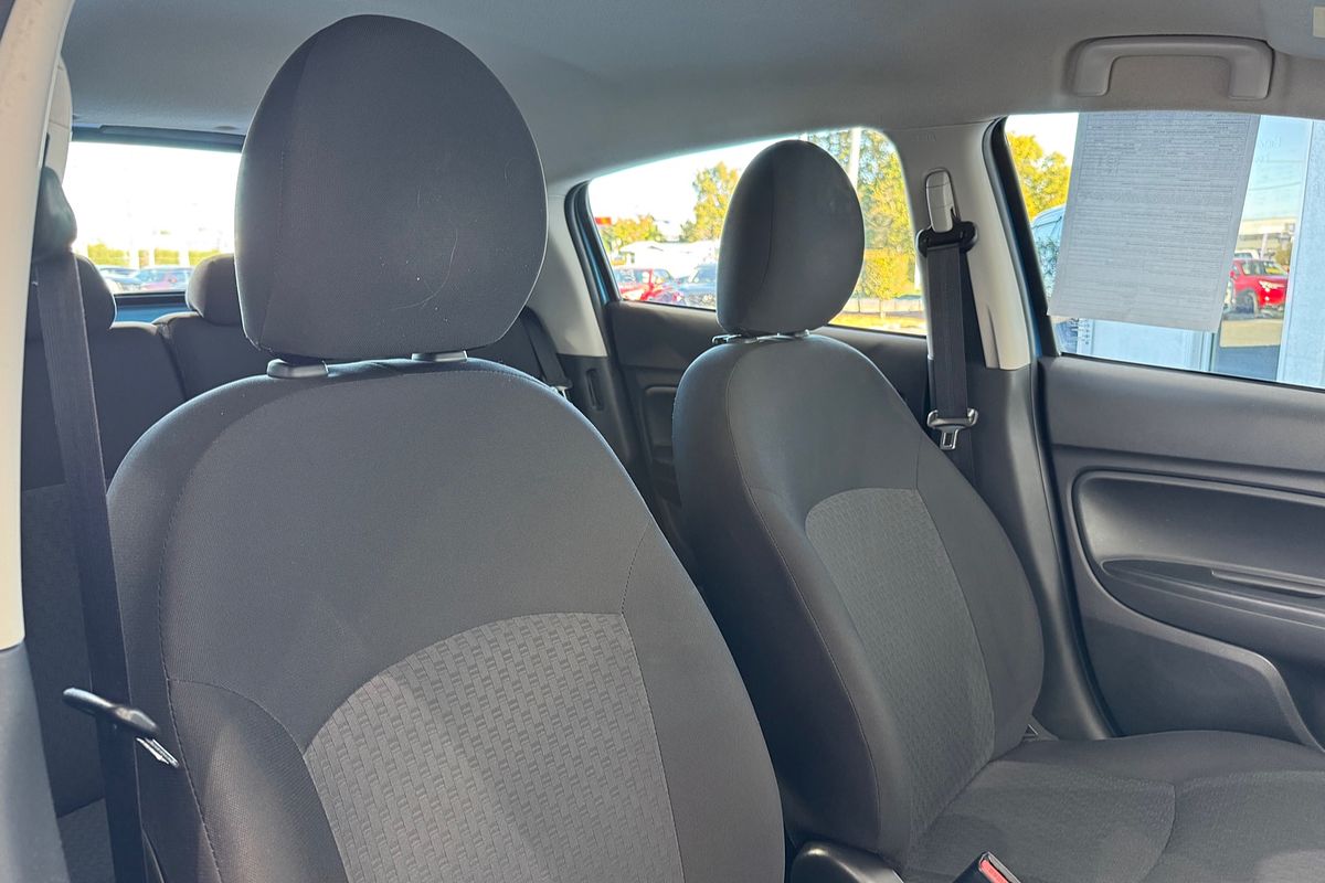 2018 Mitsubishi Mirage ES LA