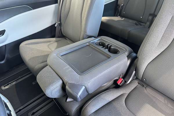 2023 Kia Carnival S KA4