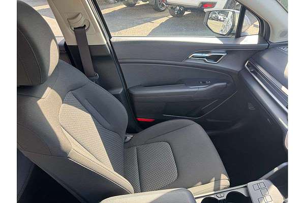2024 Kia Sportage S NQ5