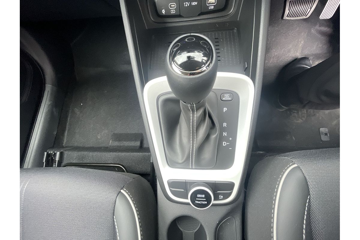 2025 Hyundai Venue Active QX.V5