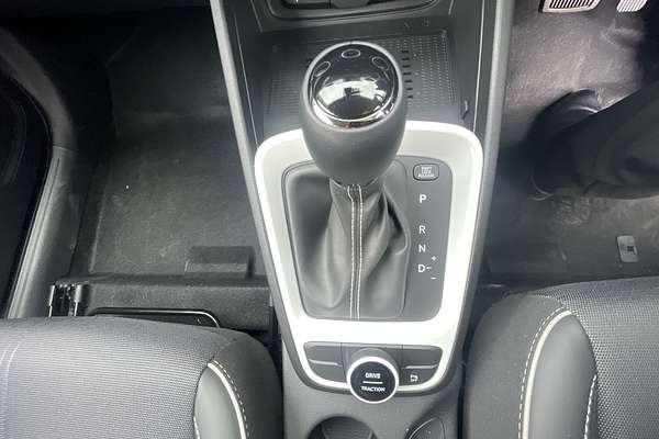 2025 Hyundai Venue Active QX.V5
