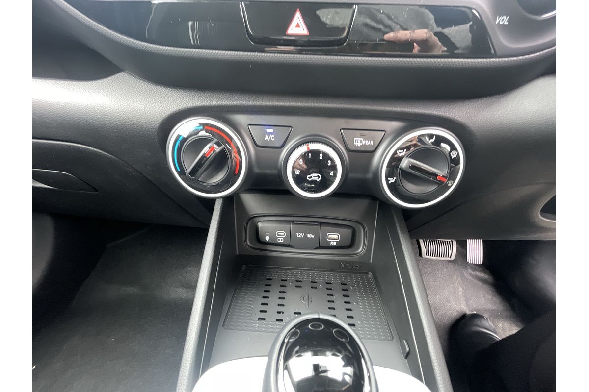 2025 Hyundai Venue Active QX.V5