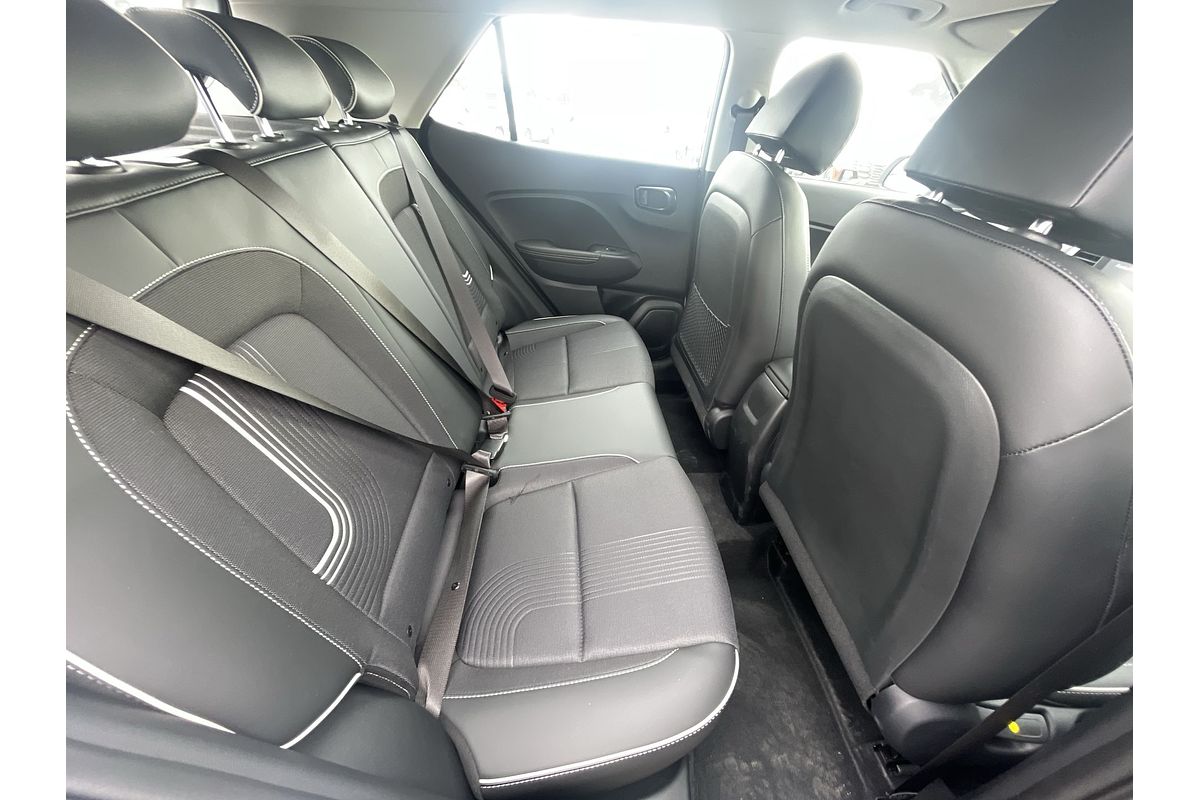 2025 Hyundai Venue Active QX.V5