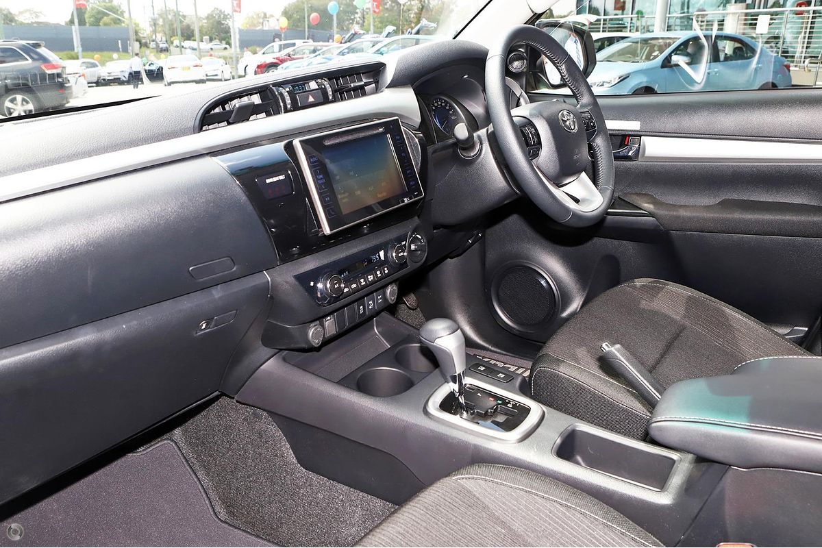 2020 Toyota Hilux SR5 GUN126R 4X4