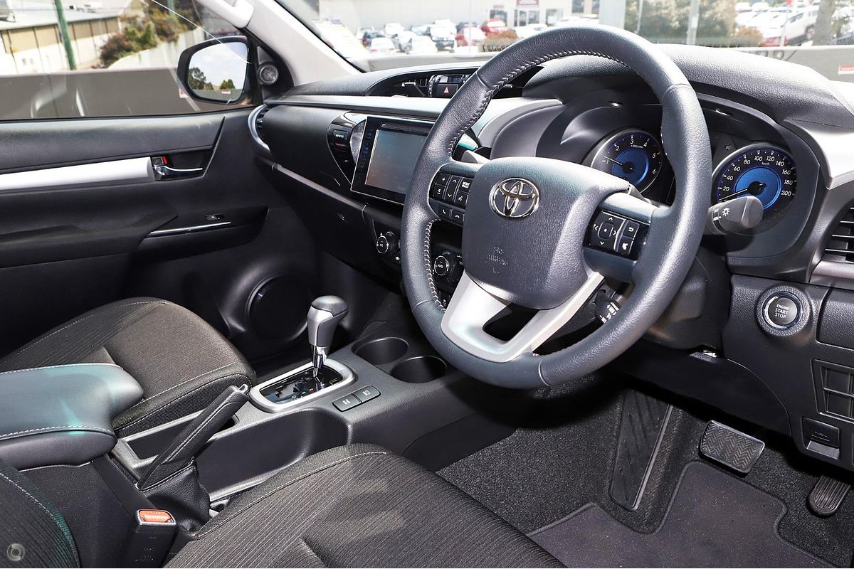2020 Toyota Hilux SR5 GUN126R 4X4