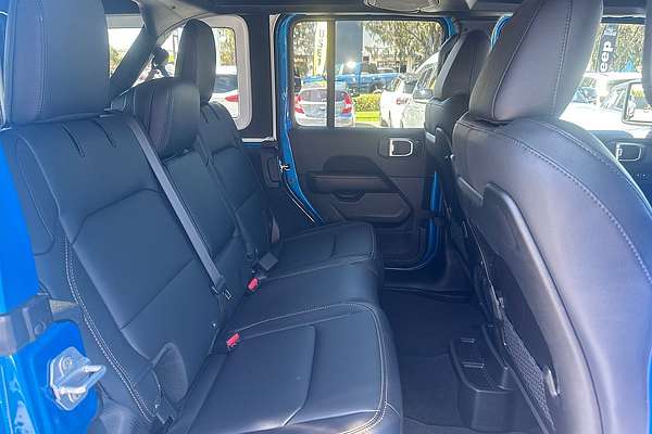 2024 Jeep Wrangler Unlimited Overland JL