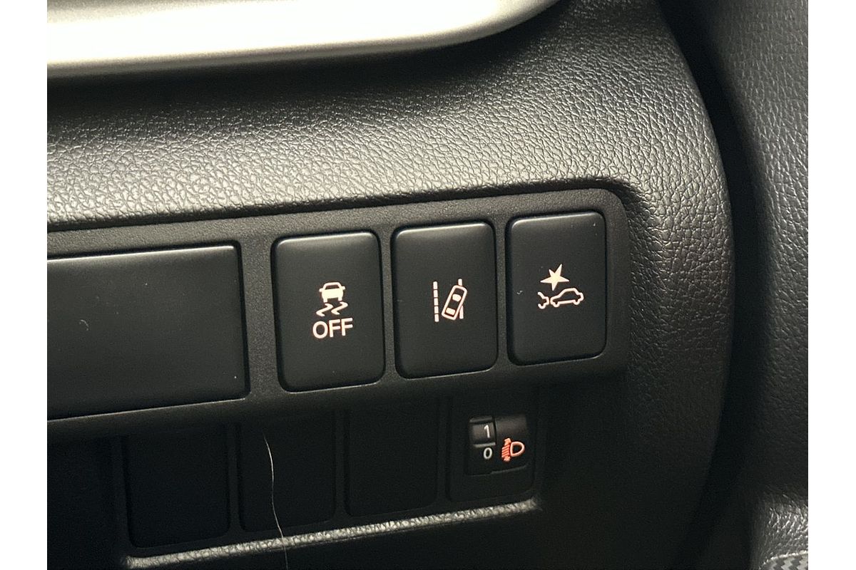2023 Mitsubishi Eclipse Cross LS YB