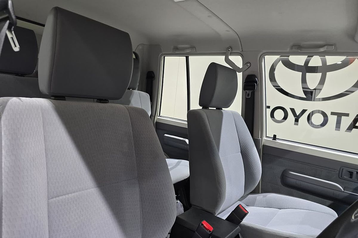 2023 Toyota LC Military LC Military GXL 2.8L T Diesel Automatic Dual Cab Chassis GDJL79R 4X4