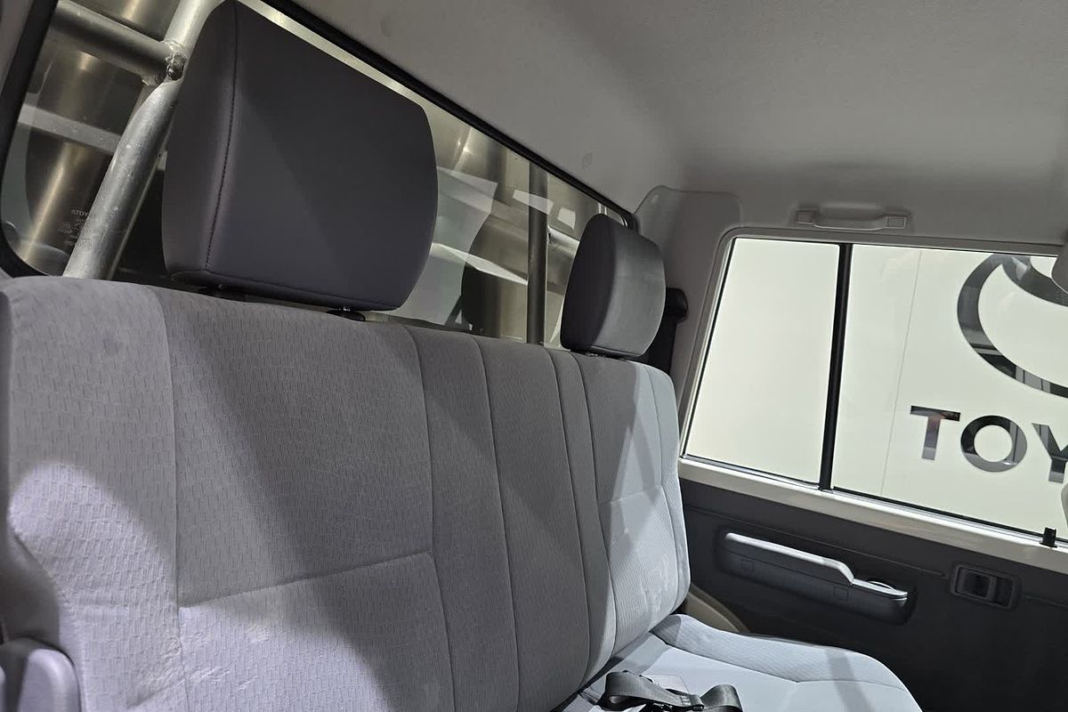2023 Toyota LC Military LC Military GXL 2.8L T Diesel Automatic Dual Cab Chassis GDJL79R 4X4