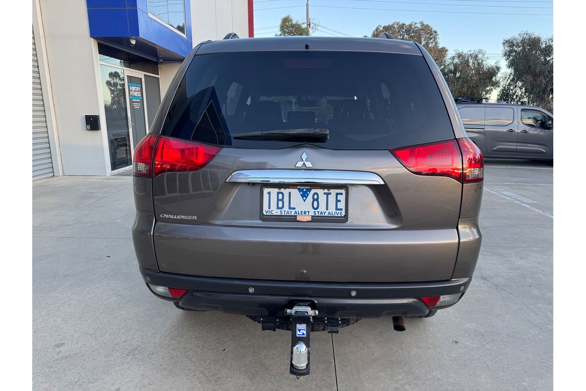 2013 Mitsubishi Challenger  PB