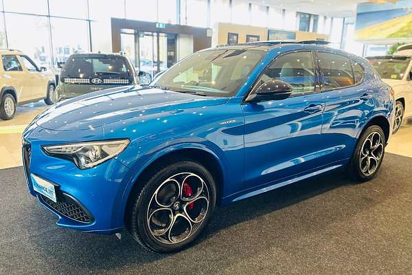 2022 Alfa Romeo Stelvio Veloce Series 3