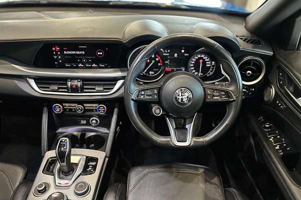 2022 Alfa Romeo Stelvio Veloce Series 3