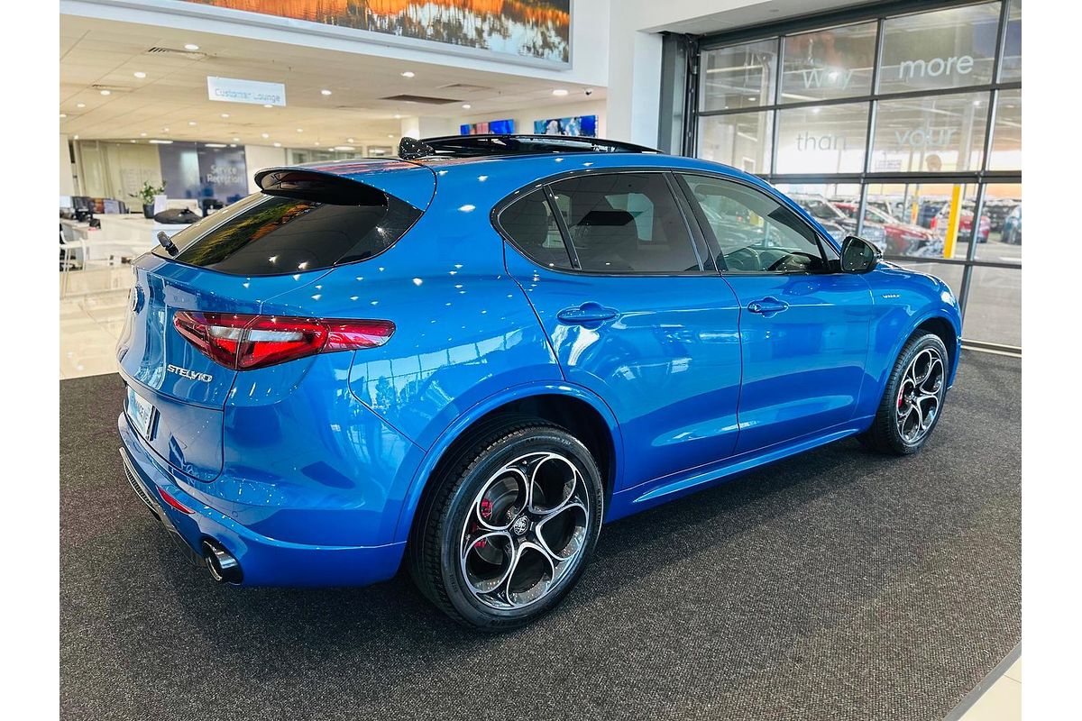 2022 Alfa Romeo Stelvio Veloce Series 3
