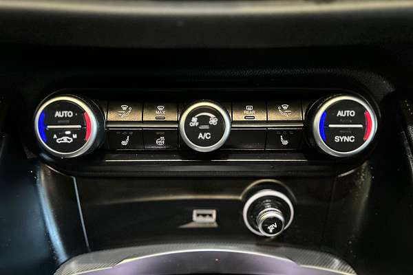 2022 Alfa Romeo Stelvio Veloce Series 3