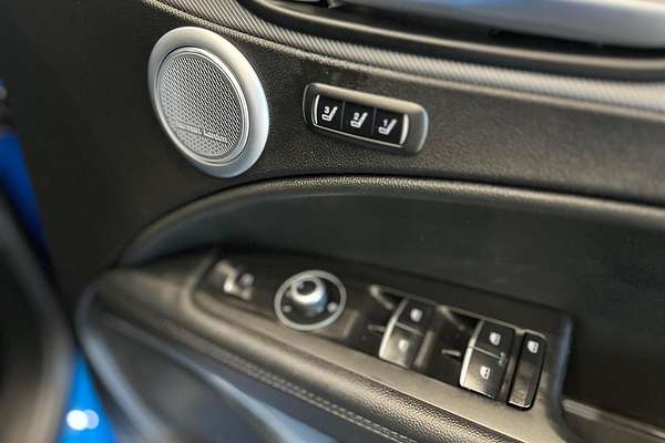 2022 Alfa Romeo Stelvio Veloce Series 3
