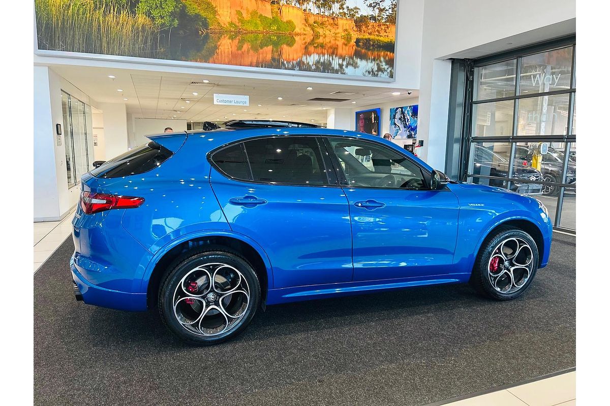 2022 Alfa Romeo Stelvio Veloce Series 3