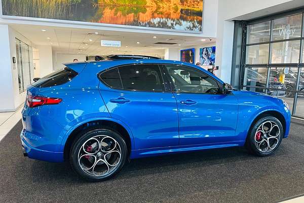 2022 Alfa Romeo Stelvio Veloce Series 3