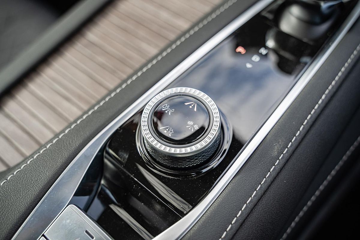 2025 MG QS Excite IS31