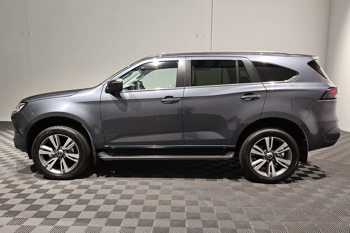 2023 Isuzu MU-X LS-T