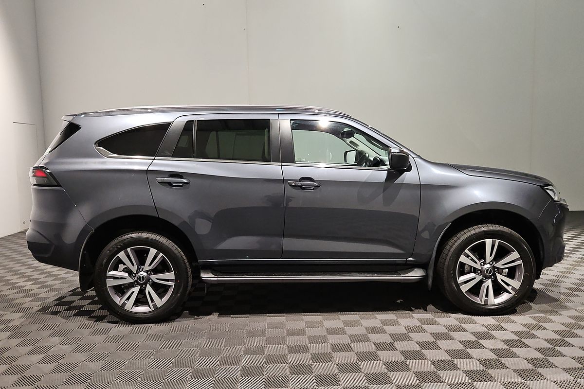 2023 Isuzu MU-X LS-T
