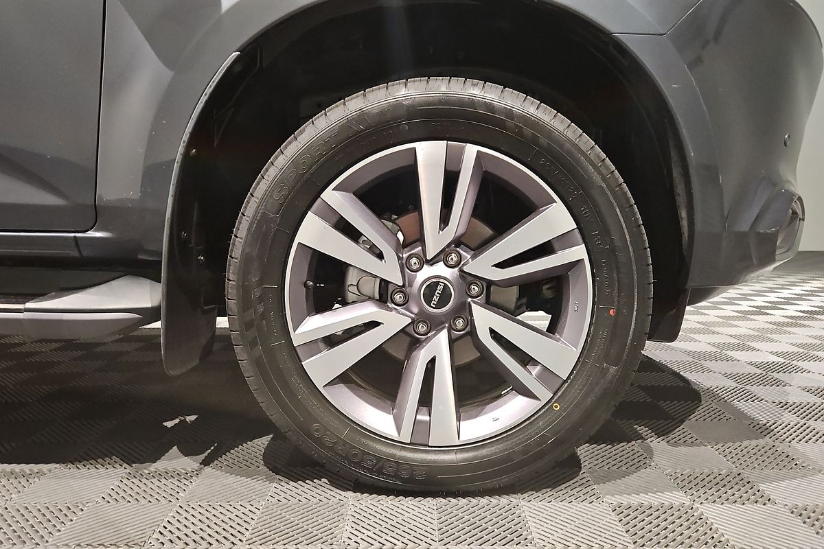 2023 Isuzu MU-X LS-T