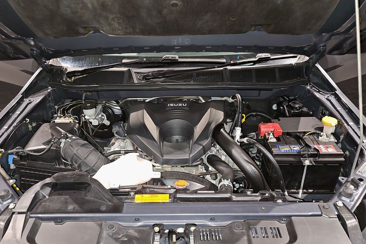 2023 Isuzu MU-X LS-T