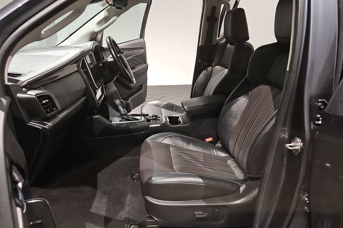 2023 Isuzu MU-X LS-T