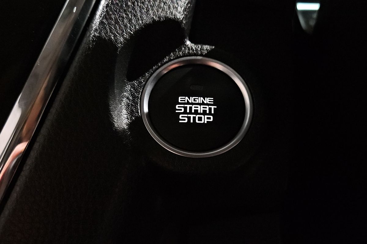 2023 Isuzu MU-X LS-T