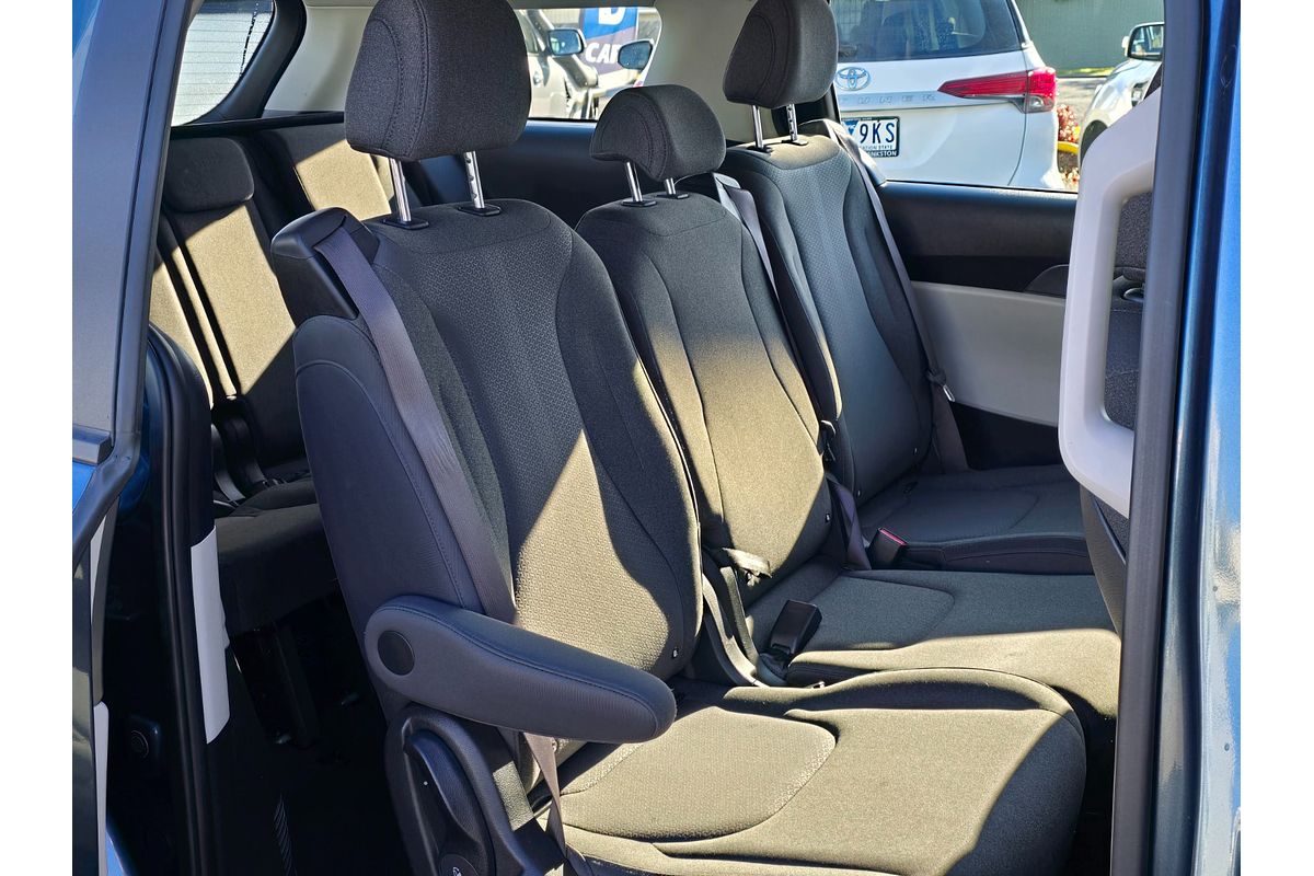 2023 Kia Carnival S KA4