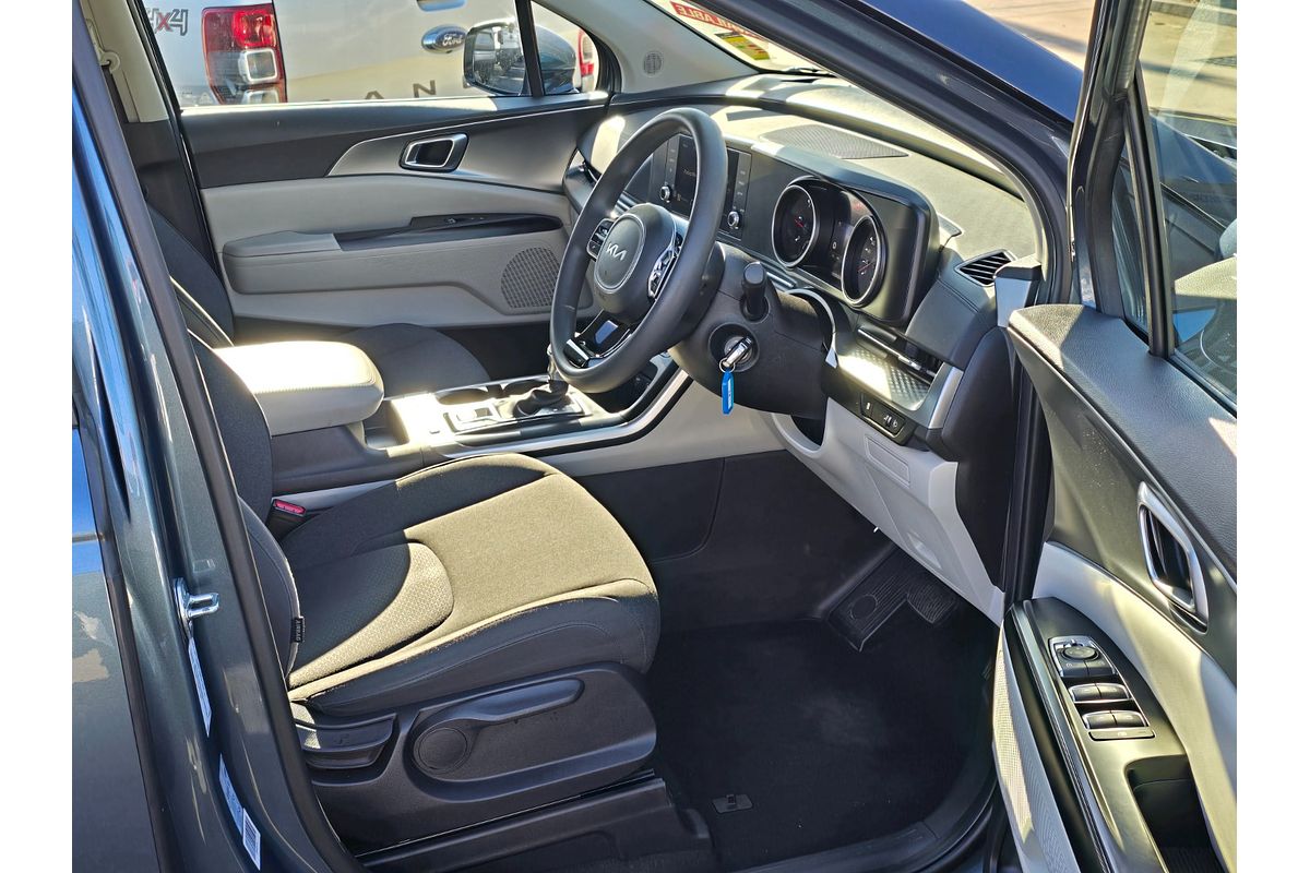 2023 Kia Carnival S KA4