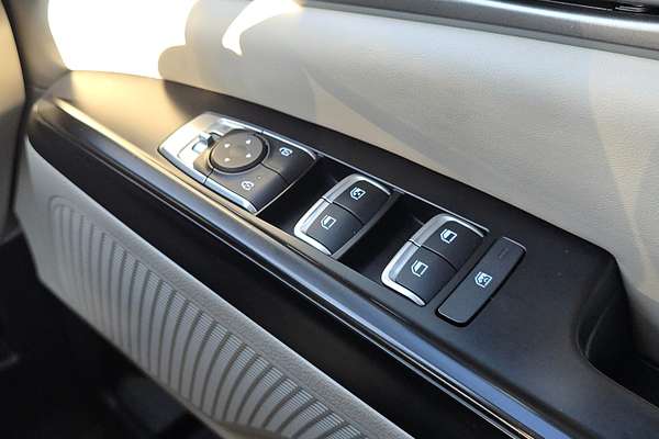 2023 Kia Carnival S KA4