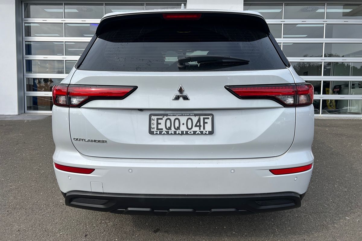 2021 Mitsubishi Outlander ES ZM